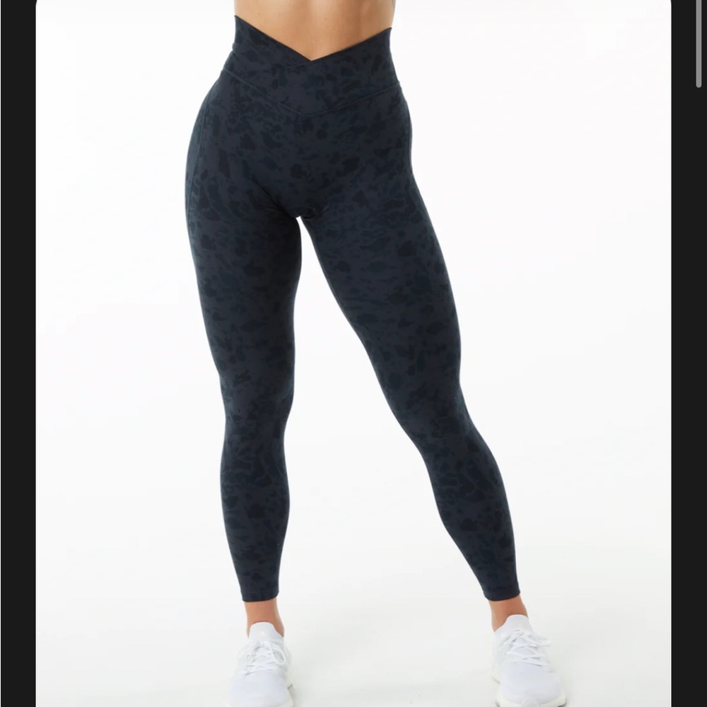 Alphalete Black Pebble pant